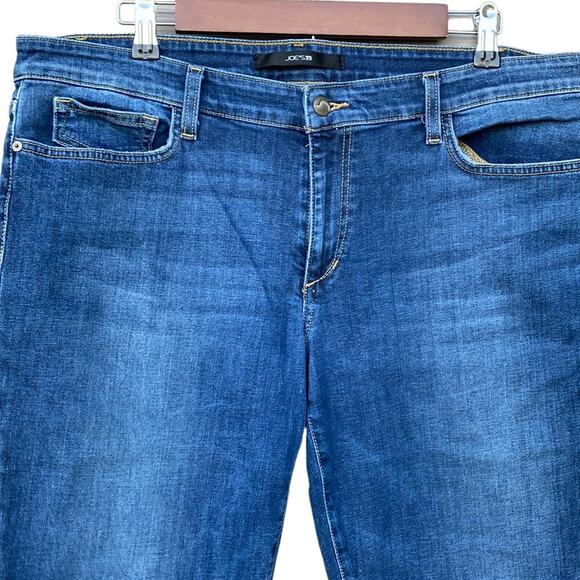 Joe's Jeans  Women Dark Wash Denim Mid Rise Whiskering Fading Petite Bootcut W32 - Picture 2 of 9